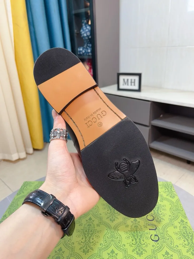 Men's Men's Shoes 💰480🌹🌹【GUCCI】The most popular classic Gucci leather shoes. Synchronized with the official website, the upper is made of Italian first-layer cowhide ➕cowhide lining, with unique brand and unique craftsmanship. Highlighting the hot style of the new year. Stop hesitating, stop wandering, get it now. Number: 38--44